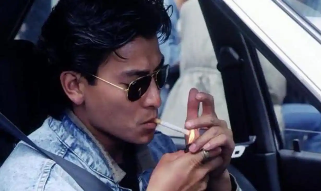 原创刘德华解锁6种抽烟动作动作不同气质不同最霸气的应该是第3种