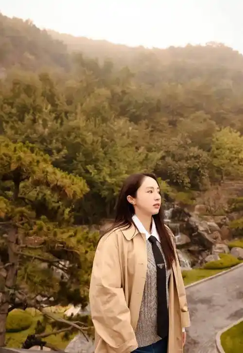 董璇晒自拍照,自信美出你的想象,南星的妈妈,曾艳压多少女主_生活