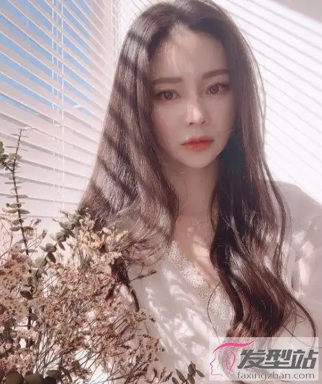 适合及腰长发的卷发发型 浪漫大卷女神必备发型