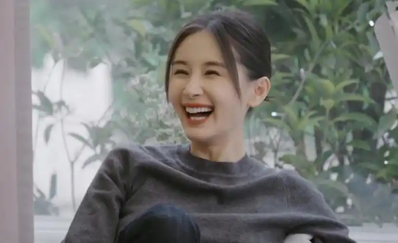 《怦然再心动》王子文承认有一个孩子,在爱情面前她真的太勇敢了