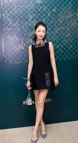 周冬雨各种各样的美,哪一张最吸引你?