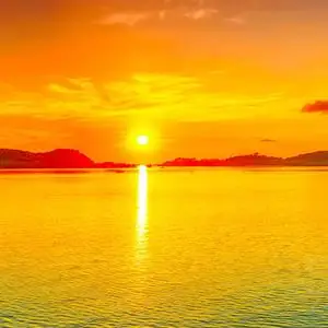 海上日出红满天头像