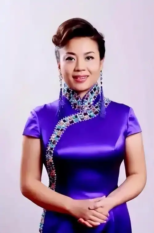 回顾张也55岁还未婚和62岁的吕继宏互相陪伴多年不结婚也幸福