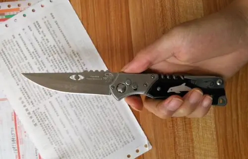 跳刀能躲远程的平a吗