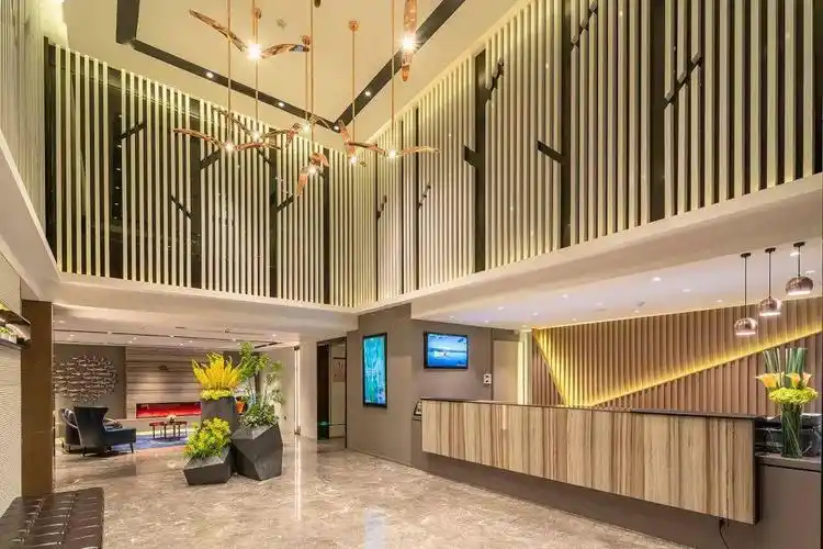 如家商旅酒店夺冠紫禁城巅峰论坛斩获年度最佳商旅服务奖