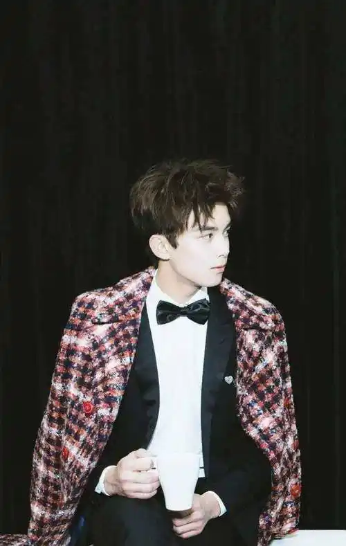 原创原创95后三小王刘昊然王俊凯和吴磊谁能先登顶