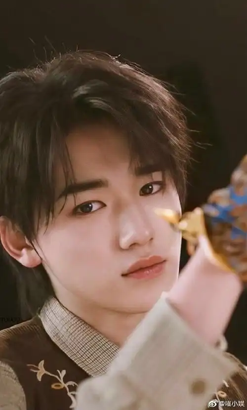 宋亚轩萌探探探案