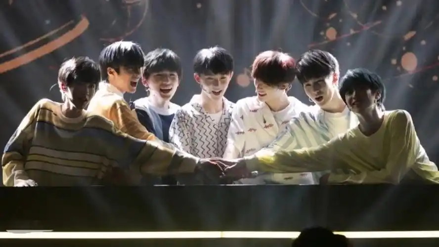 少年从不独行大家终将会在顶峰相遇