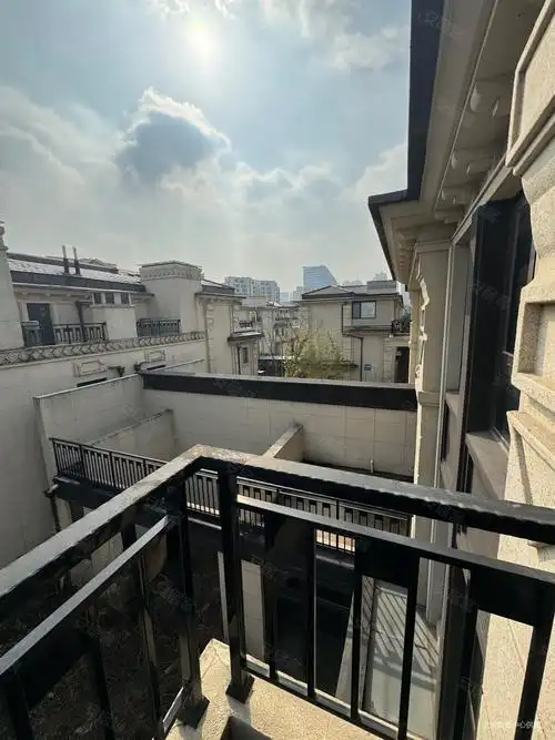 价格可谈,,龙湖原山(别墅)二手房,1475万,5室2厅,5卫,228平米-常州