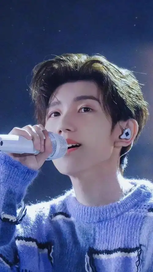 王源组合三个人叫什么(帅哥明星,王源壁纸图片)