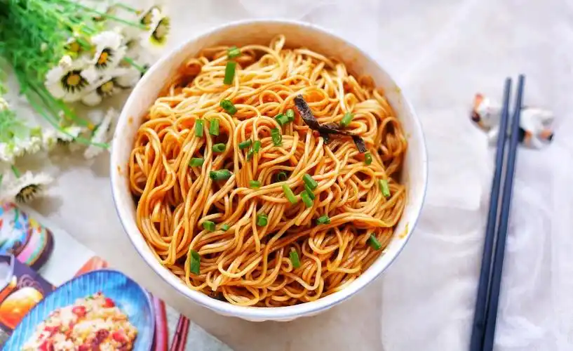 原创解馋美味的葱油拌面孩子爱吃的便捷主食简单易操作真香