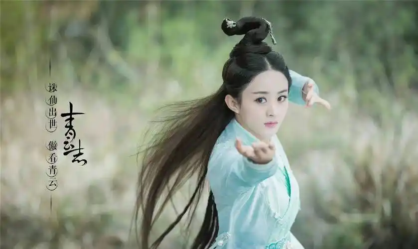 原创能不能别瞎盘高发髻这些女明星盘对了气质绝尘盘错了惨不忍睹