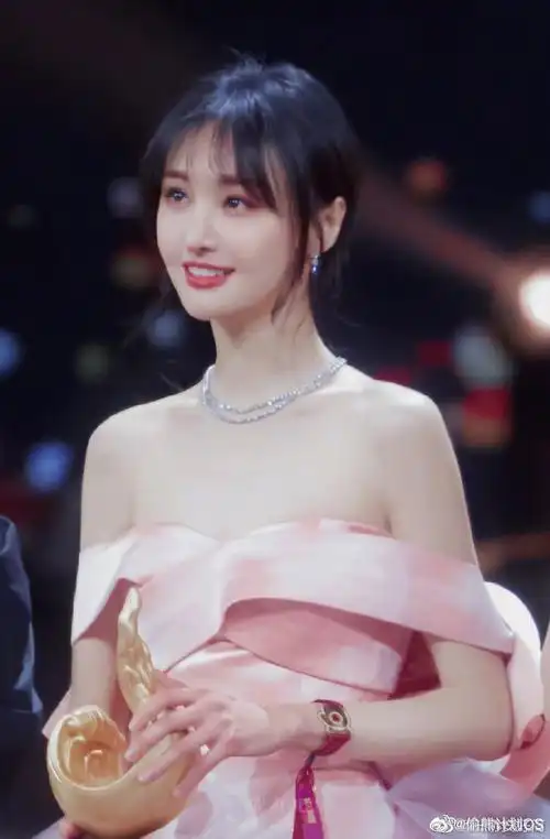 搜『#偷熊计划os#』跟着郑爽一起支持公益,我们在 bael正版 等你~活动