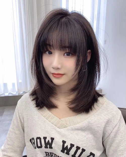 女生中长发造型图片 最受欢迎的发型范本 - 女士卷发 - 发型站