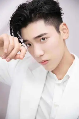 8.3 王子异(活动照)