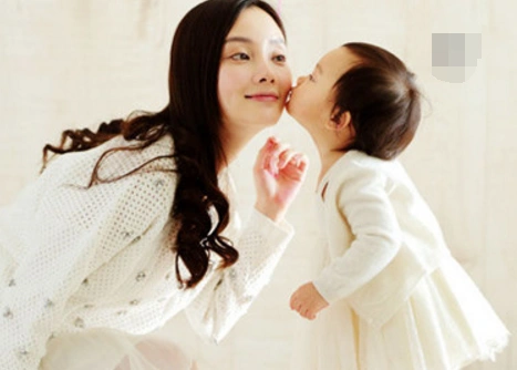 李小璐医检向网友报喜:怀了一对双胞胎