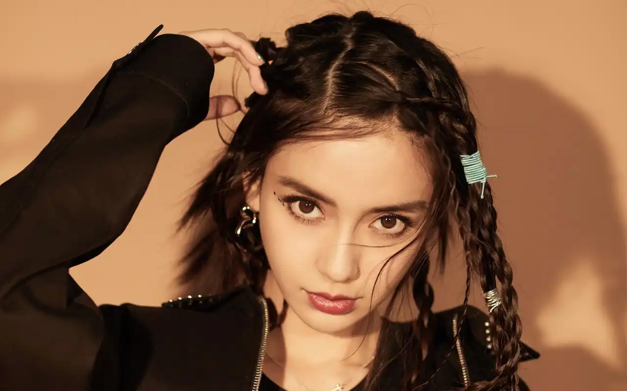 angelababy嘻哈风性感图片桌面壁纸