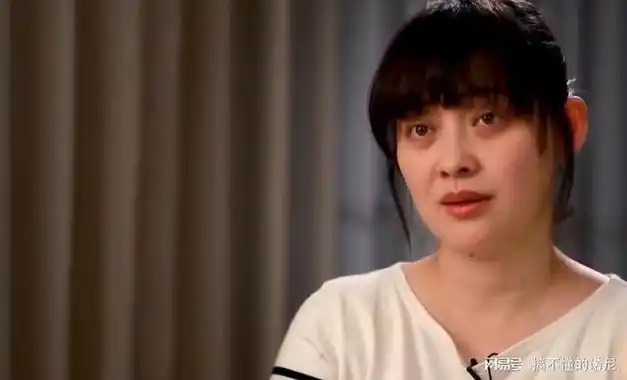 一碗水永远端不平梅婷看女儿的眼神折射出多少二胎家庭的无奈