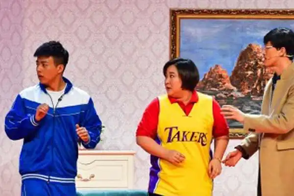 2018央视春晚小品经典台词语录 贾玲给同学抠脚梗走红