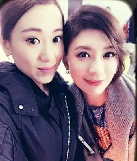 丫蛋和张小斐对比照