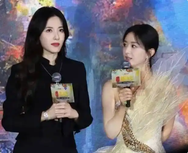 原创当36岁赵丽颖和47岁曾黎同框我终于明白颜值在气质面前不值一提