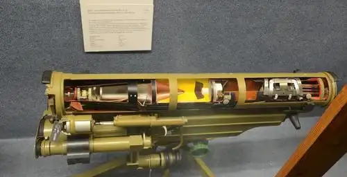 细看苏式at-7轻型反坦克导弹内部结构非常适合城市作战需要|163_手机