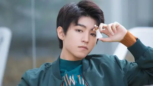 壁纸封面图内地明星 王俊凯 tfboys 明星风尚壁纸【4】壁纸于2020-06