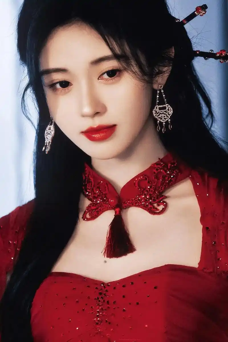 我的老婆.#鞠婧祎灯火流光唱出了国泰民安 #我的神仙爱豆 # - 抖音