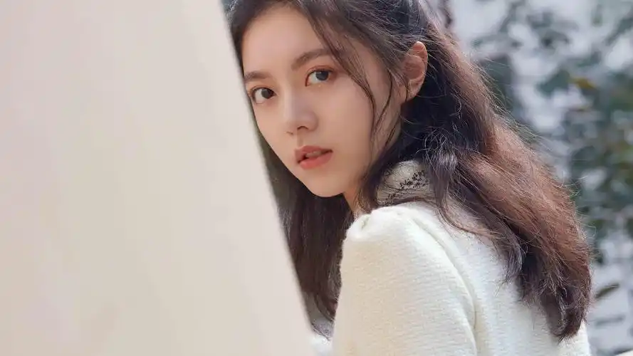 电脑壁纸 明星 大陆明星 赵今麦森系清新写真