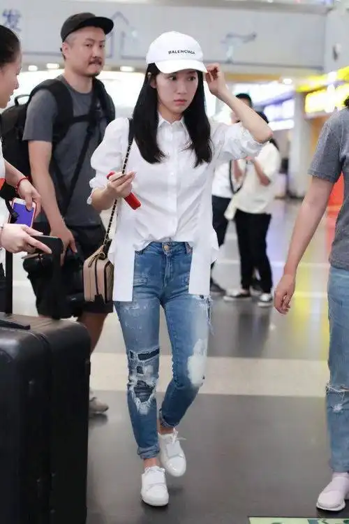 李念110的体重长着90的脸,身材五五分是硬伤!_手机搜狐网