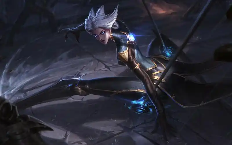 青钢影:喷人的嘴,夺命的腿