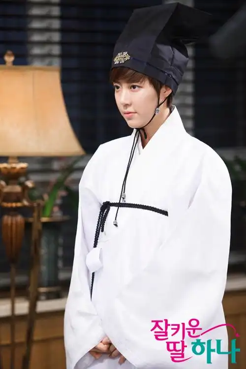 好好长大的女儿荷娜