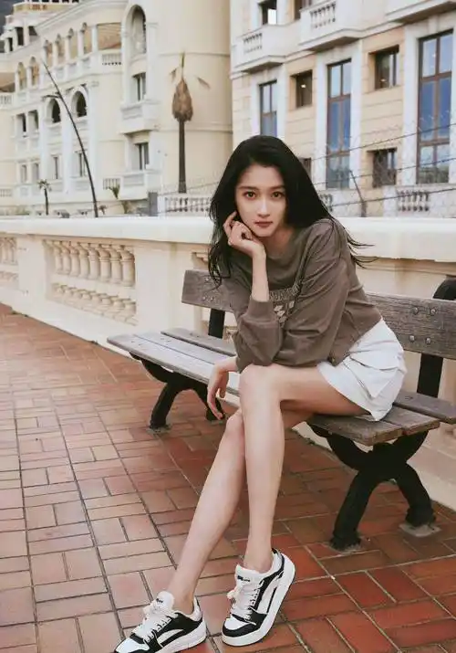 关晓彤的辫子造型实在是太美了!