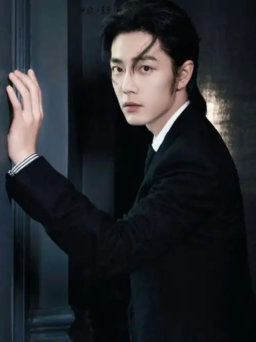 肖战黑西装十五宫格