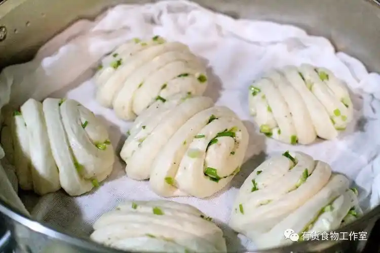 好看又不费事儿的中式主食——香葱花卷