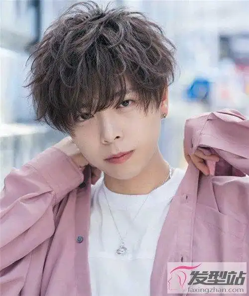 少发量男生适合的烫发蓬松纹理烫清爽帅气