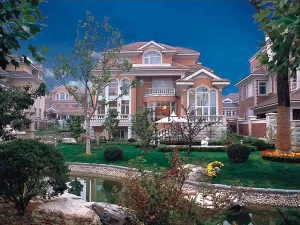 1300万元/套 《值得一看》三期豪宅 7m挑空客厅 旋转式楼梯 无个 北京