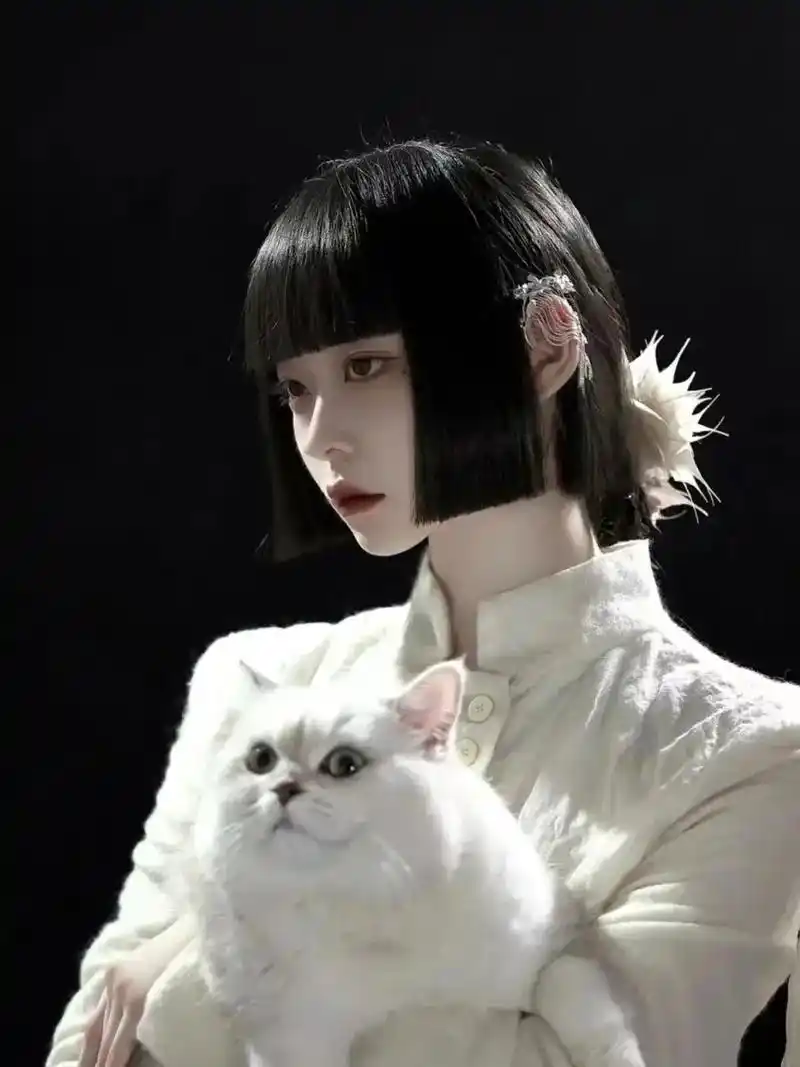 漫画公主切 斩男发型纯欲感公主切圆脸女生必备显脸小 2023 - 抖音