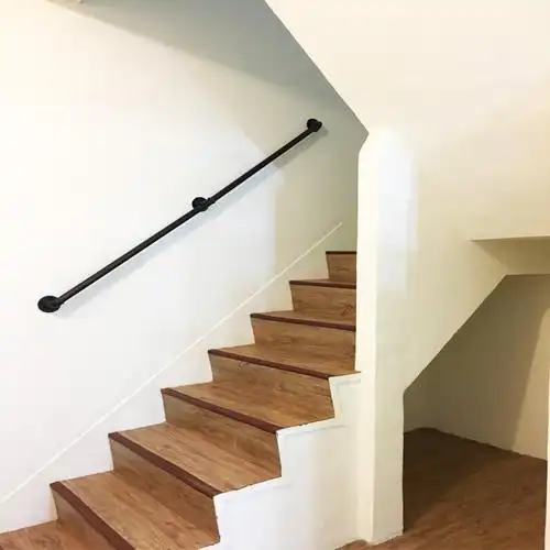 扶手铁艺楼梯手工业风水水管家用阁楼靠墙老人楼梯扶手