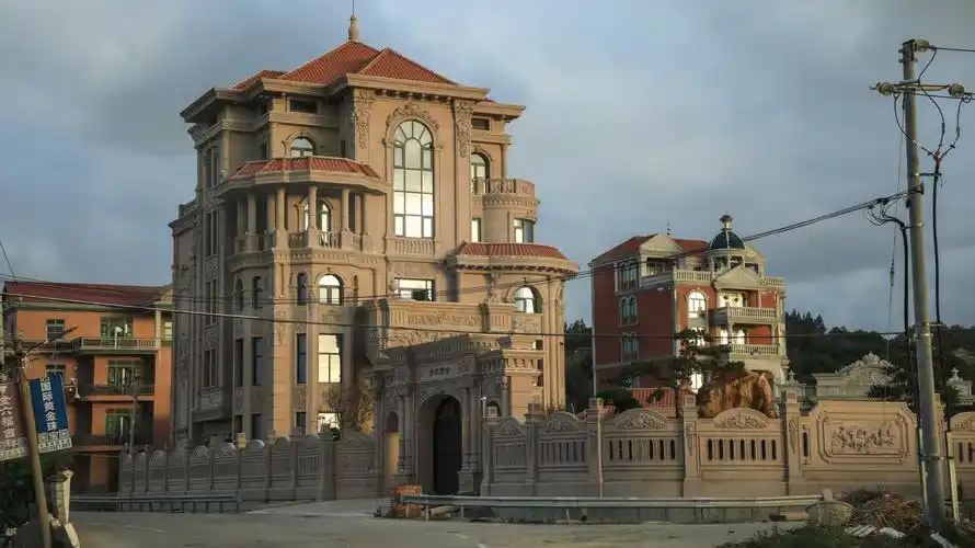 黄金万两换莆田豪宅,"金三代":空着不住也要挣面子