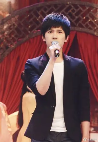 明星早期青涩照#杨洋早期的照片真的是太可爱了,几乎没有变化好嘛