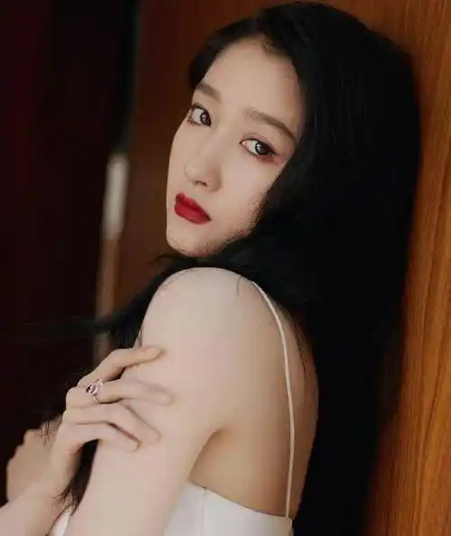 奥运会获1金1铜,邹敬园追星关晓彤成功,后者直接满足他的心愿_奖牌