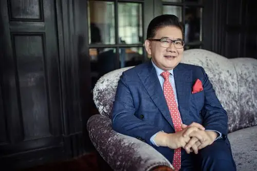 从金话筒到老中医的转变——曹可凡专访