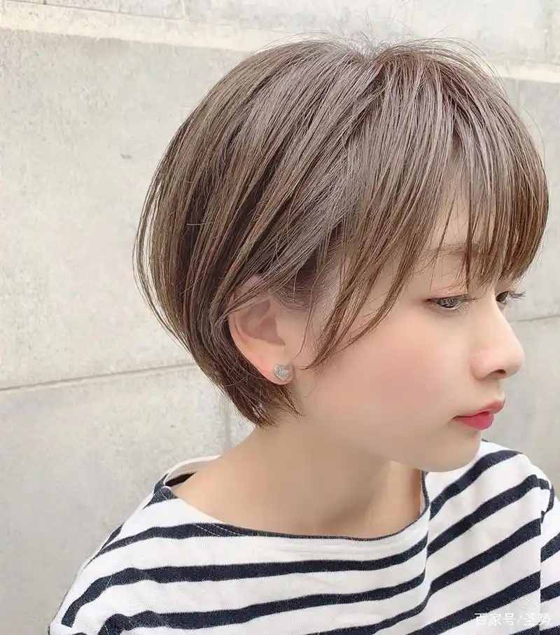 30岁左右适合剪什么样的发型?试试这几款减龄又时尚!