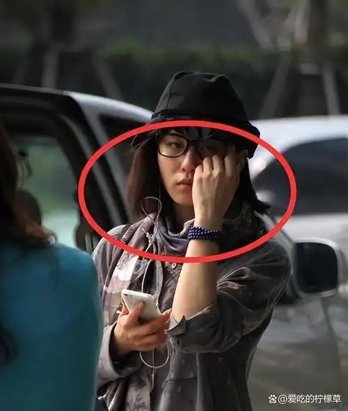 吴奇隆刘诗诗爆8年情淡婚变!"现况曝光"她被抓包拔掉婚戒庆生