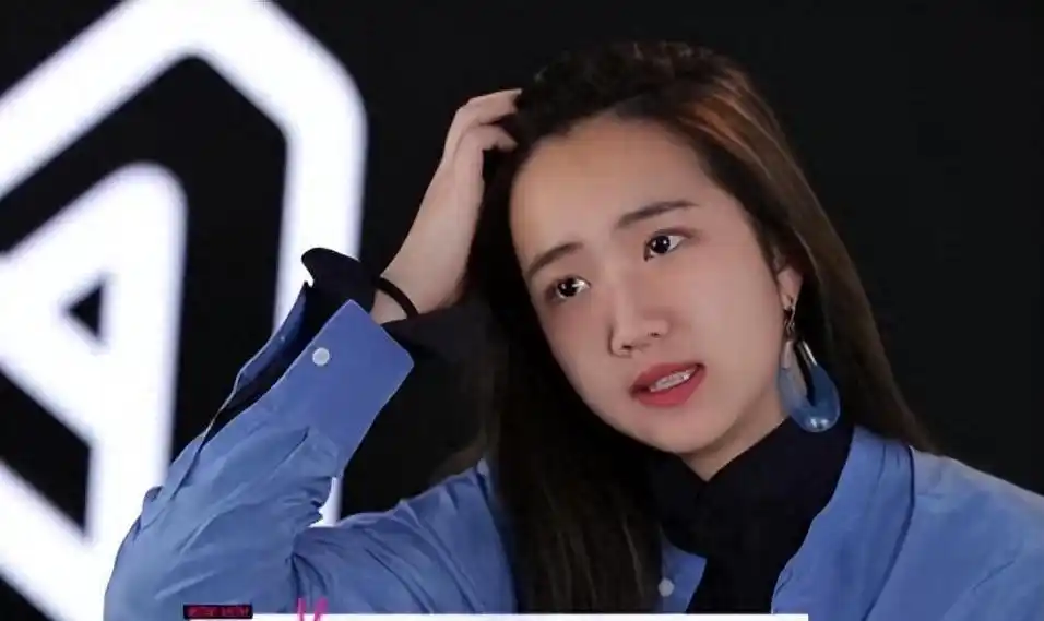 骆达华22岁女儿近照超级绝美!神似钟丽缇,网友称选港姐必拿冠军