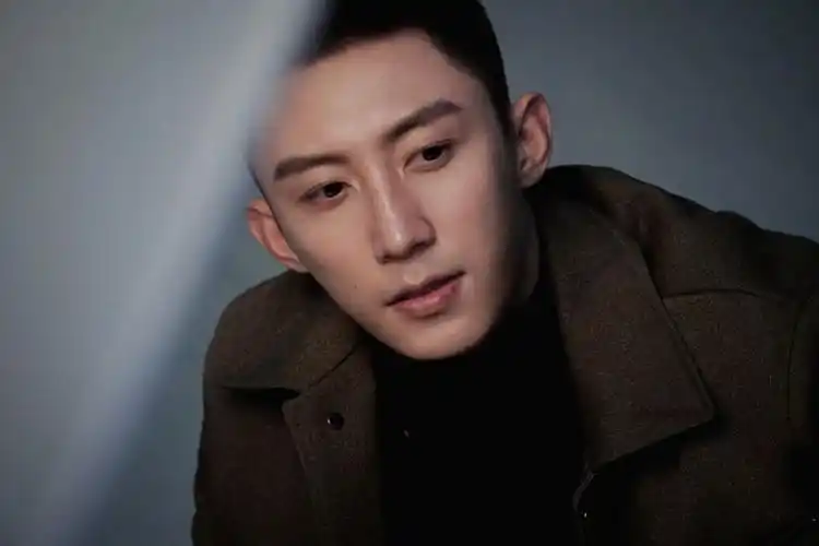 黄景瑜bally代言花絮照