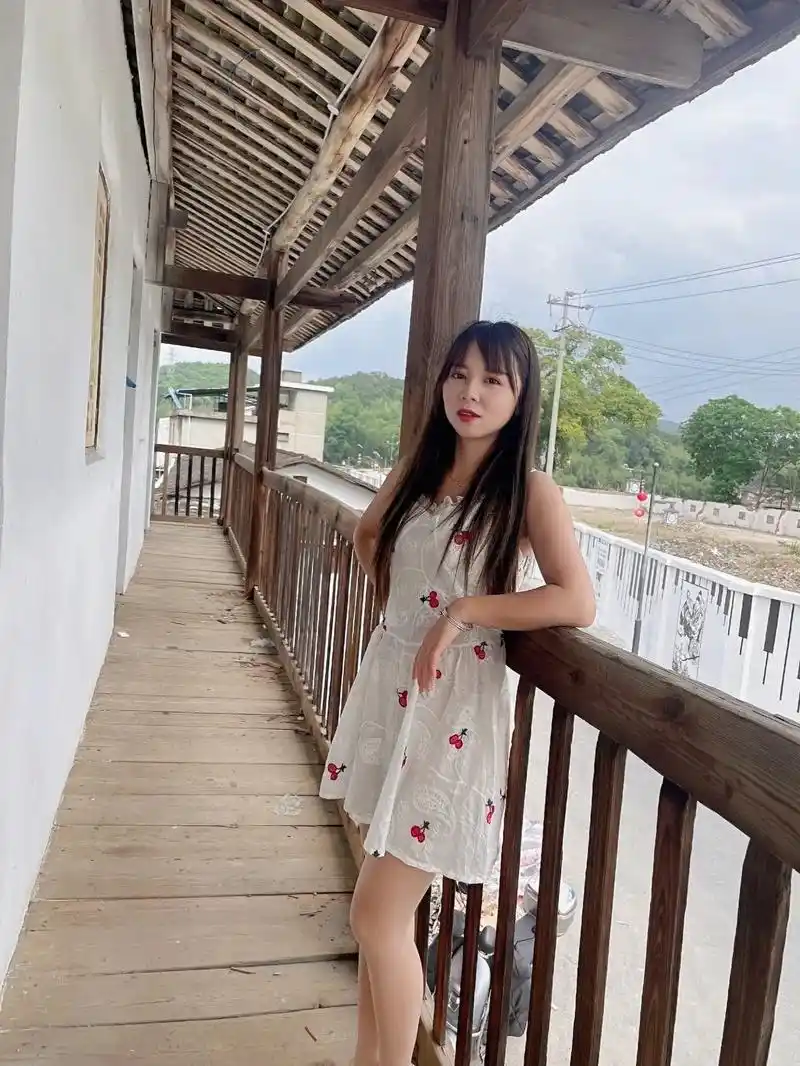 农村女孩日常 慢慢的,我终于理解了,那些不想回家过年的人  - 抖音