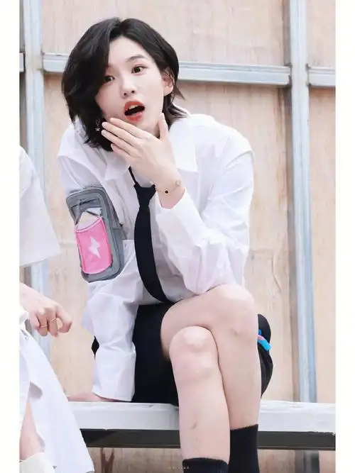 陆柯燃向前冲哇