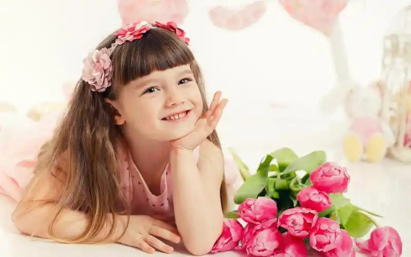 可爱小女孩图片,高清图片,电脑桌面-壁纸族